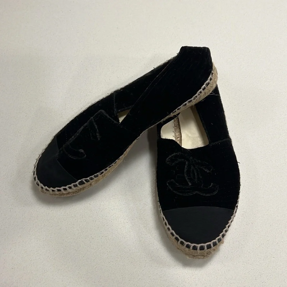 Chanel Interlocking CC Logo Velvet Espadrilles Black
